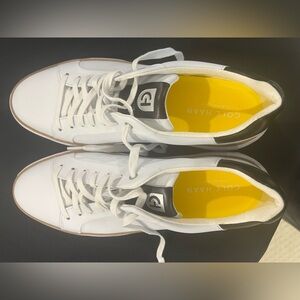 Cohan top spin sneaker NWT